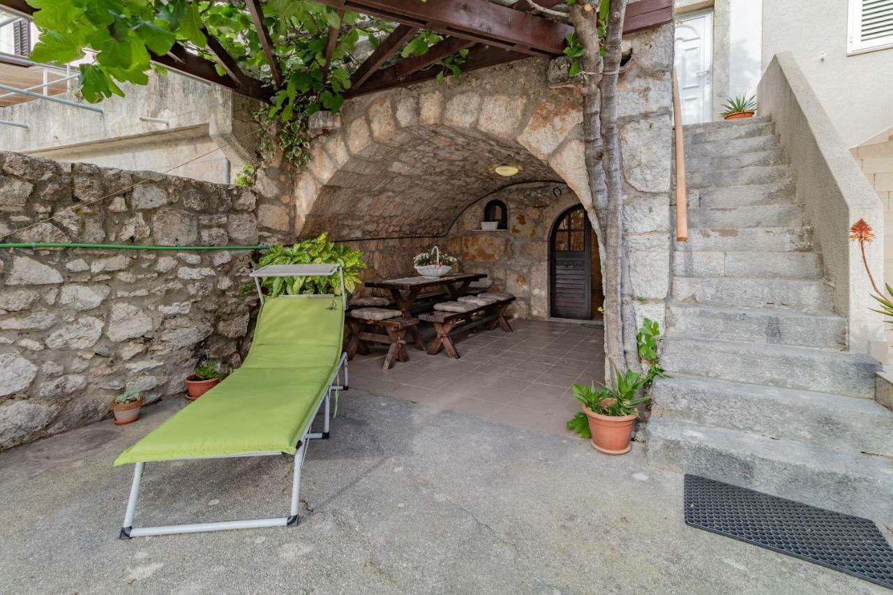 Guest House Otto Punat Exterior photo